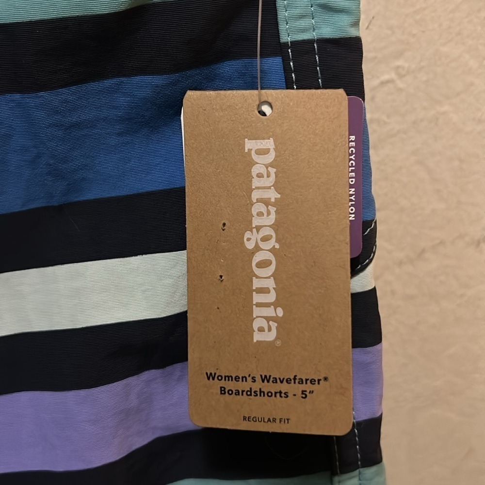 Patagonia Women’s Wavefarer® Boardshorts - 5"" Size 12 NWT - Picture 8 of 8